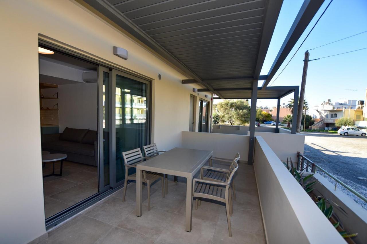 Rosemary Apartments Palaiochora Exterior photo